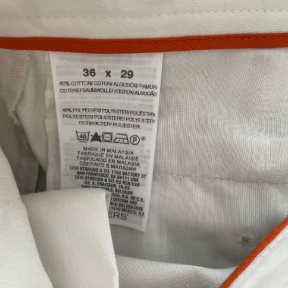 Dockers D3 Easy Khaki Classic Fit Pants - Picture 4 of 11